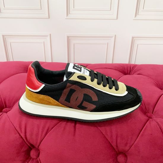 Dolce & Gabbana Exquisite 3D Embellished Luxury Leather Shoes