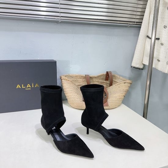 Alaia Cutout Pointed Toe Stiletto Ankle Boots Soft Comfortable