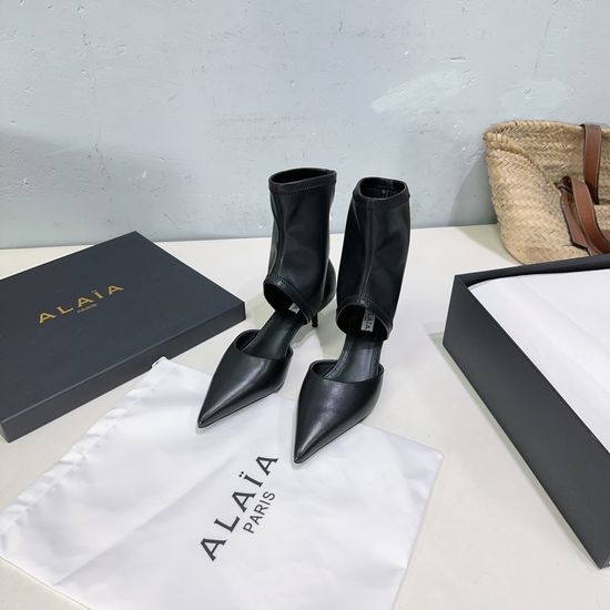 Alaia Cutout Pointed Toe Stiletto Ankle Boots Soft Comfortable