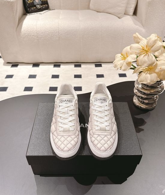 Chanel Graffiti Print Pattern Comfortable Casual Sneakers