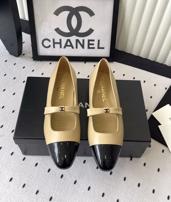Chanel Mary Jane Flats Elegant Sheepskin Upper Luxury Details