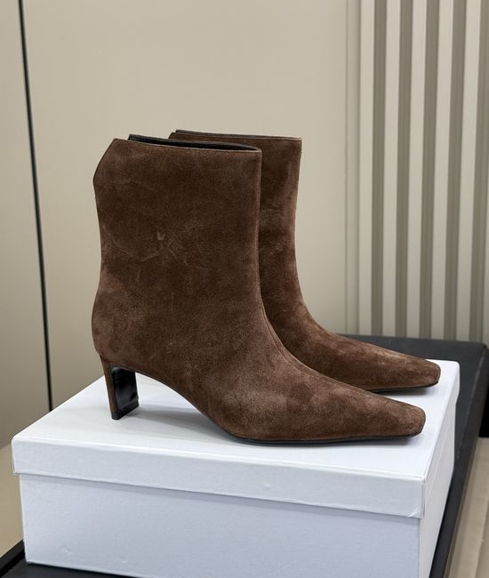 Khaite Stylish Square Toe Low Heel Easy Wear Leather Short Boots