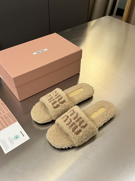 Miu Miu Embroidered Pure Wool Casual House Slippers