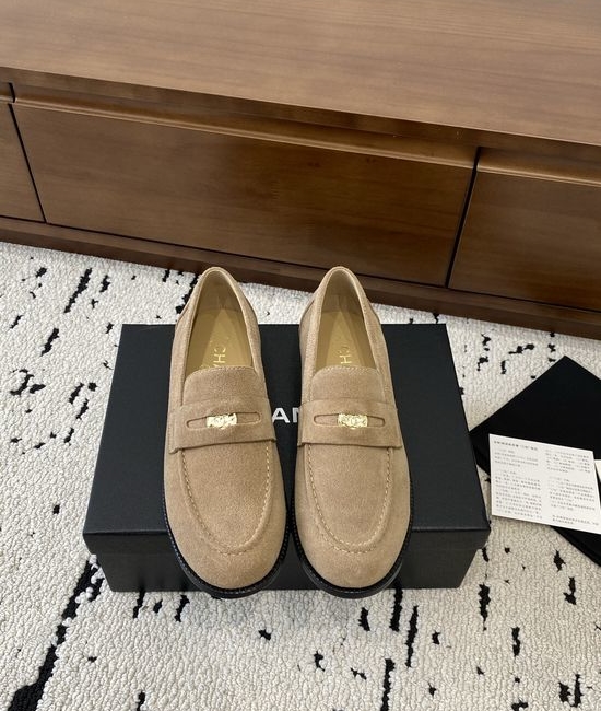 Chanel Vintage Style Leather Loafers With Cowhide Outsole