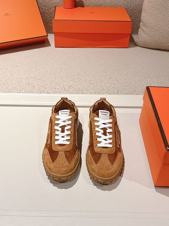 Hermes Premium Suede Contrast Detail Casual Sneakers