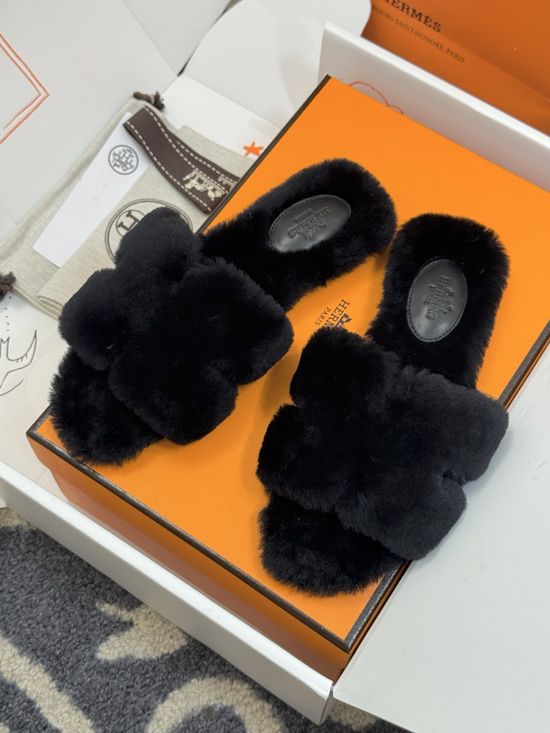 Hermes Shearling Lined Slippers Soft Leather Sole Warm