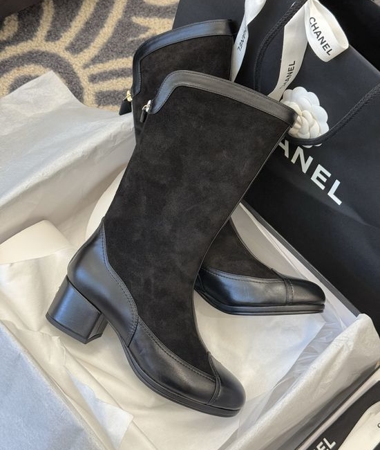 Chanel Suede And Sheepskin Knee High Fashion Boots