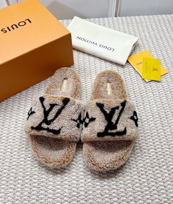 Louis Vuitton LV Soft Fleece Lined Comfortable Home Slippers