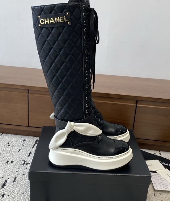 Chanel Quilted Pattern Platform Leather Boots