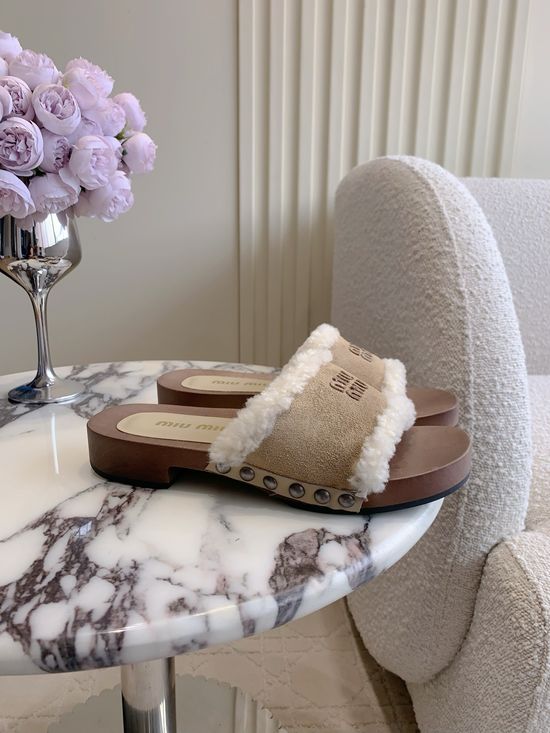 Miu Miu Chic Suede Wool Slippers with Elegant Design
