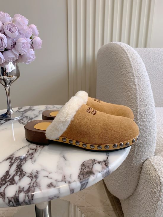 Miu Miu Chic Suede Wool Slippers with Elegant Design