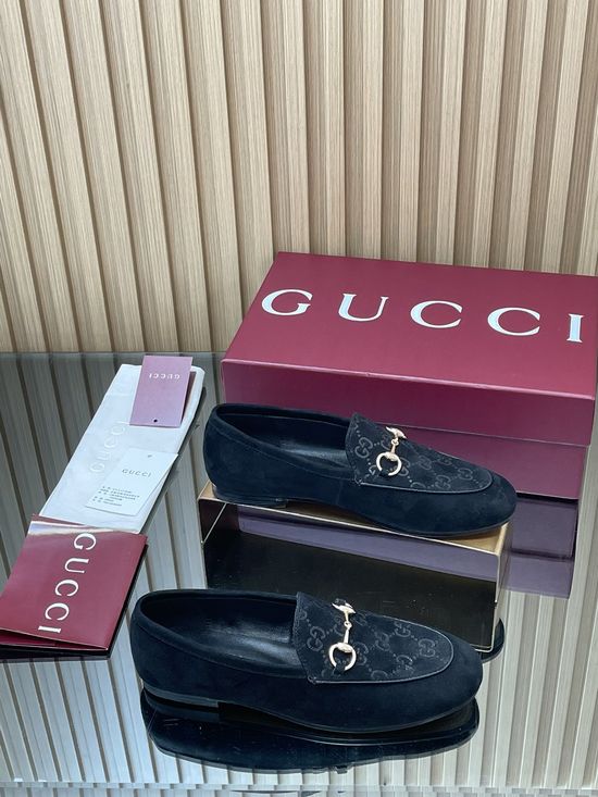 Gucci Embossed Suede Loafer Shoes Soft Elegant Classic Daily Footwear