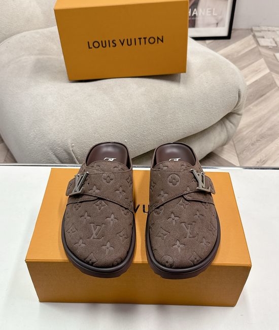 Louis Vuitton LV Comfortable Leather Casual Slippers Soft Non-slip Sole