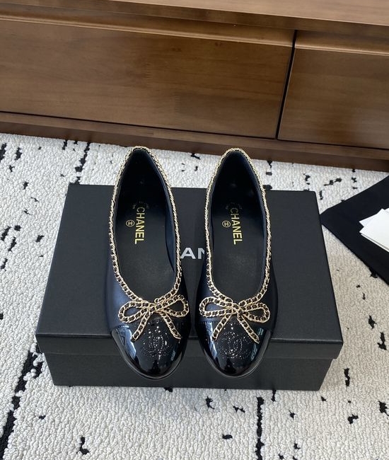Chanel Elegant Mary Jane Flats with Metal Chain Accent