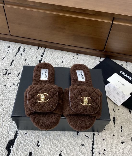 Chanel Vintage-Style Flat Mule Slippers with Fur Lining