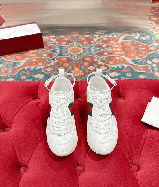 Gucci Classic Stitched Casual Sneakers Comfortable Stylish Daily Footwear