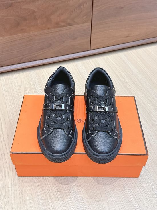 Hermes Calfskin Suede Casual Loafer Shoes Classic Embellished Design