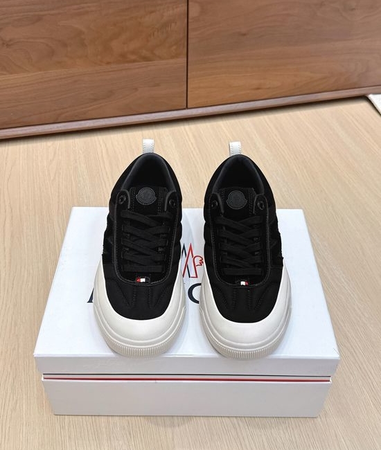 Moncler Lightweight Outdoor Cushioned Walking Sneakers with Non-slip Sole