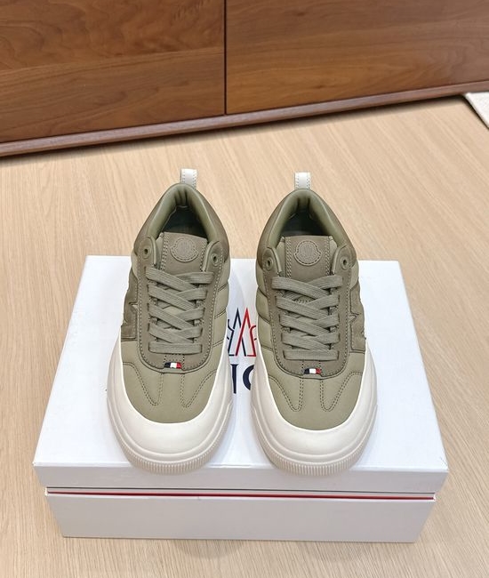 Moncler Lightweight Outdoor Cushioned Walking Sneakers with Non-slip Sole