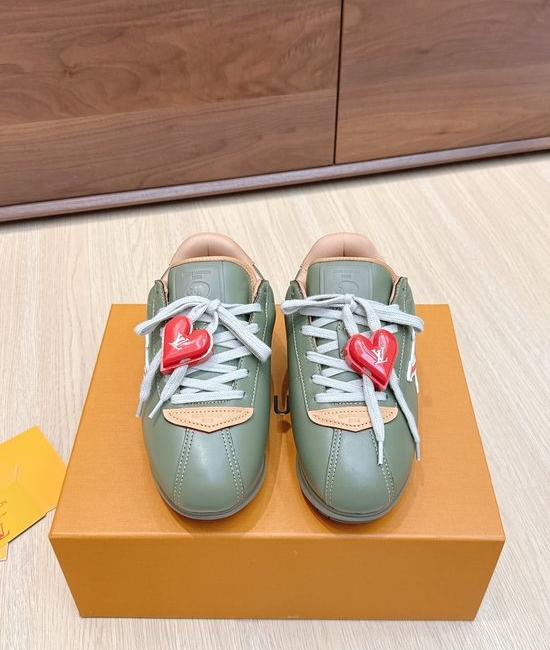 Louis Vuitton LV Casual Fashion Sneakers With Soft Upper And Durable Sole