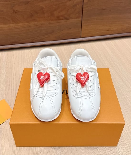 Louis Vuitton LV Casual Fashion Sneakers With Soft Upper And Durable Sole