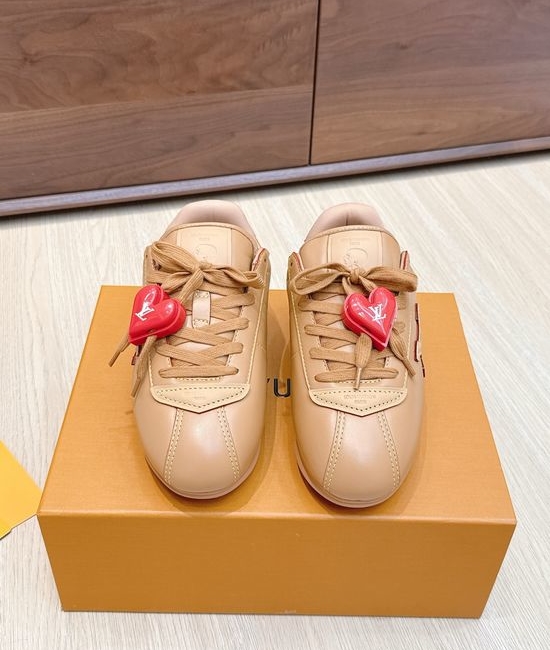 Louis Vuitton LV Casual Fashion Sneakers With Soft Upper And Durable Sole
