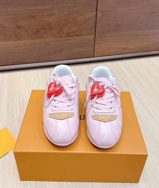 Louis Vuitton LV Casual Fashion Sneakers With Soft Upper And Durable Sole