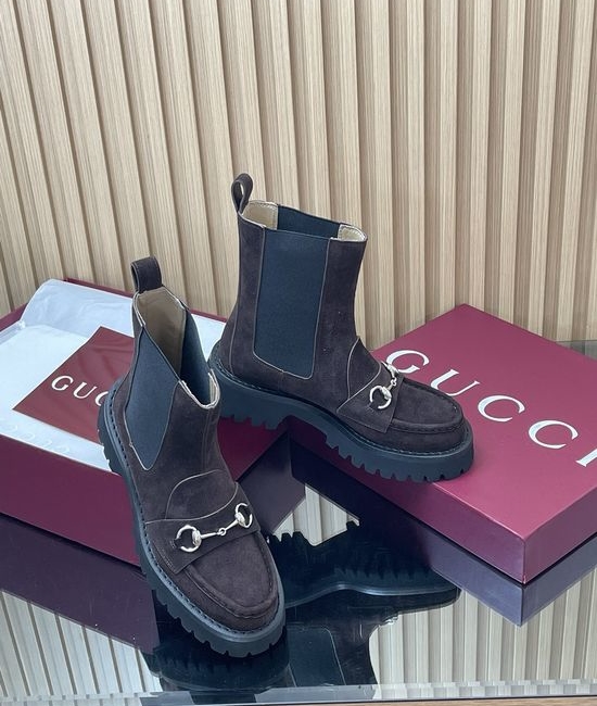 Gucci Horsebit Decor Chelsea Ankle Boots Thick Grooved Rubber Sole