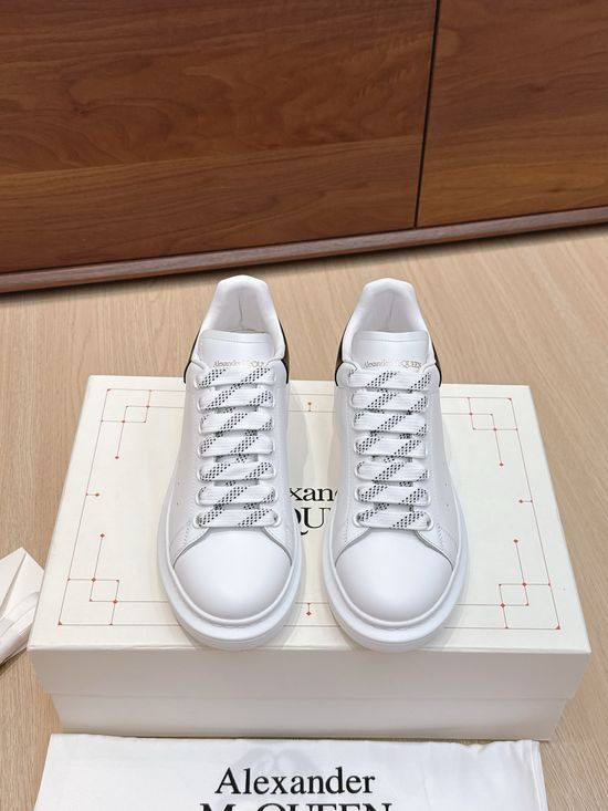 McQueen High Quality Genuine Leather Comfortable Classic Casual Sneakers