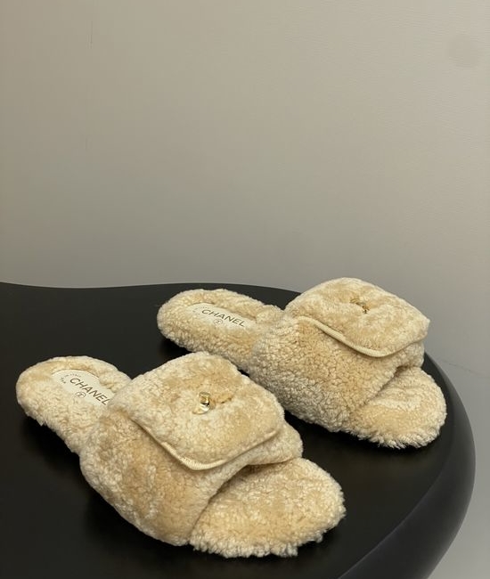 Chanel Chic Double C Design Warm Cozy Thick Sole Slippers