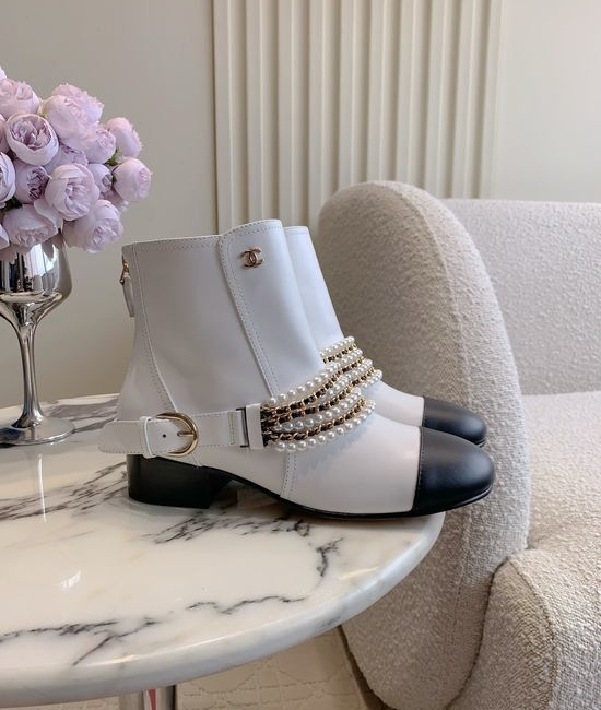 Chanel Classic Pearl Chunky Heel Ankle Boots Sheepskin Upper