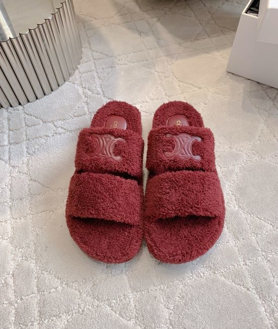 Celine Comfy Thick-soled Fluffy Slippers for Relaxed Style
