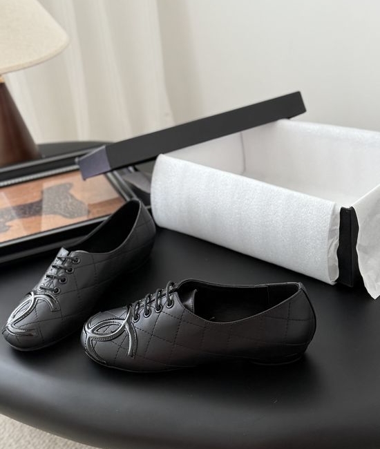 Chanel Vintage Leather Low Heel Comfortable Flat Shoes