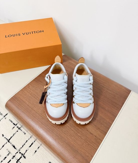 Louis Vuitton LV Calfskin Platform Lace-up Casual Shoes with Thick Rubber Sole