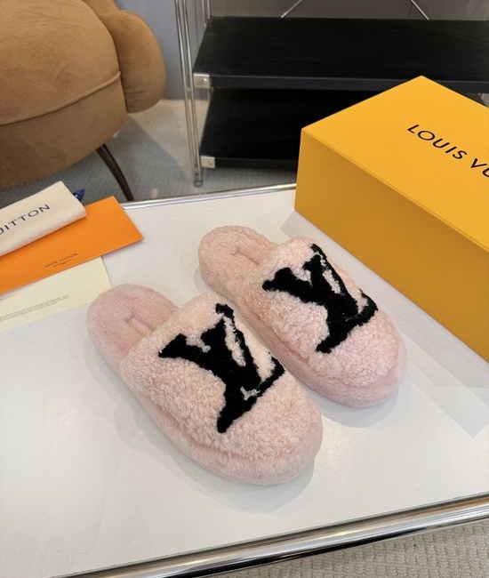 Louis Vuitton LV Wool Lined Home Slippers Soft Warm Non-slip Thick Sole Daily Wear