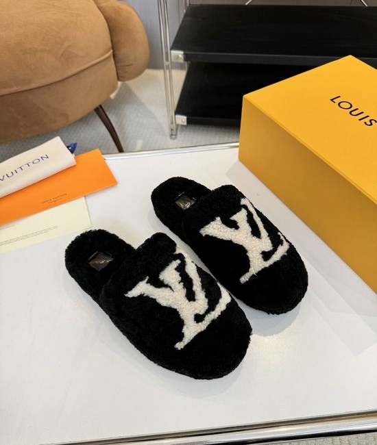 Louis Vuitton LV Wool Lined Home Slippers Soft Warm Non-slip Thick Sole Daily Wear