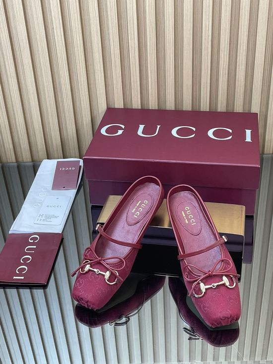 Gucci Embossed Fabric Square Toe Mule Slippers Leather Lining