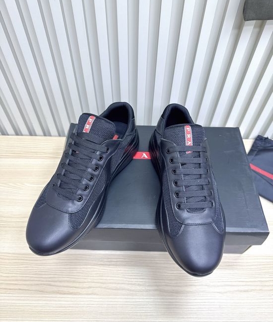 Prada Leather Square Toe Comfortable Non-slip Casual Fashion Sneakers