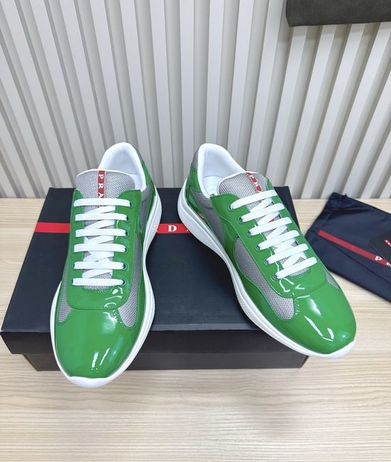 Prada Leather Square Toe Comfortable Non-slip Casual Fashion Sneakers