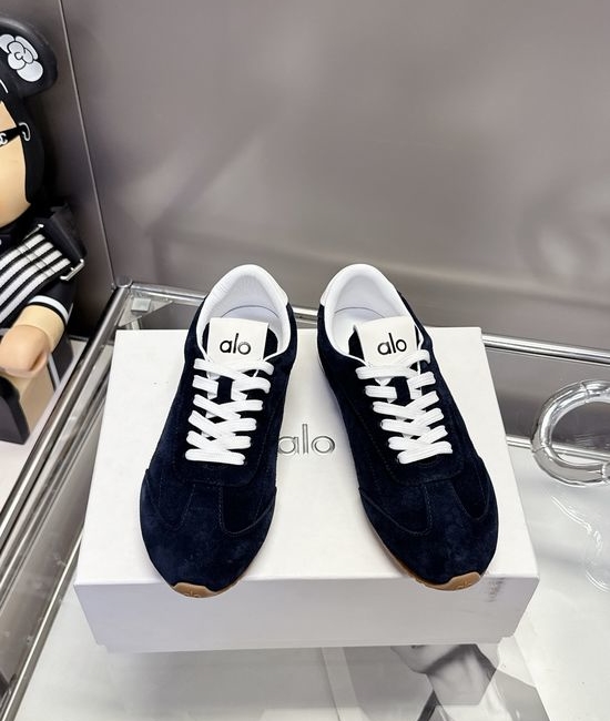 Alo Classic Versatile Suede Upper Comfortable Casual Trainer Shoes