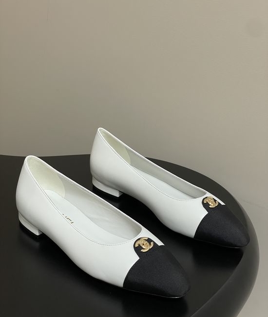 Chanel Classic Colorblock Slingback Sandals with Metal Buckle