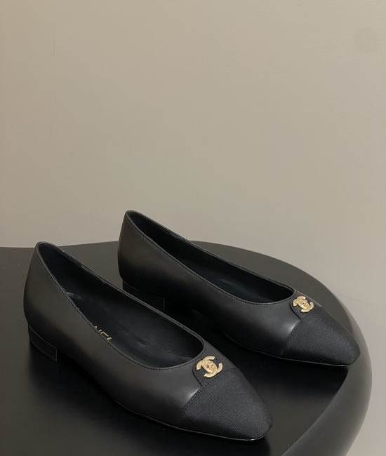 Chanel Classic Colorblock Slingback Sandals with Metal Buckle