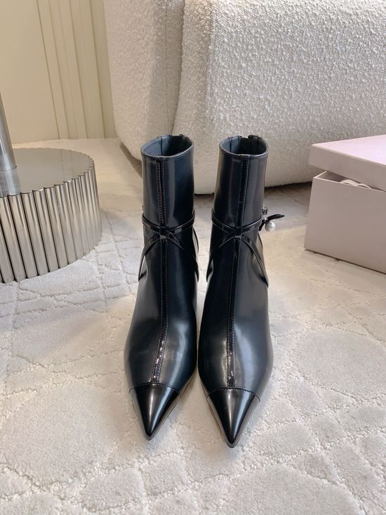 Jimmy Choo Elegant Pointed Toe High Heel Ankle Boots Pearl Decor