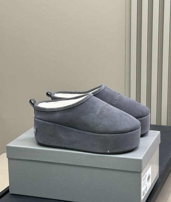 Balenciaga Fuzzy Shearling Lined Casual Warm Winter Slippers