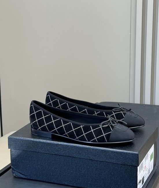 Chanel Suede Quilted Upper Low-top Shoes with Leather Sole