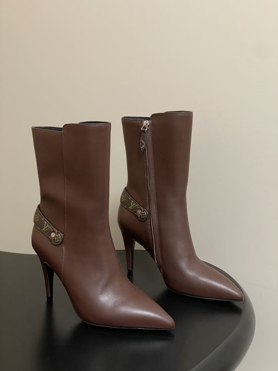 Louis Vuitton Pointed Toe High Heel Ankle Boots with Side Zipper