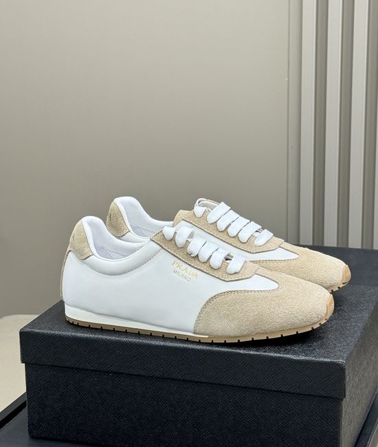 Prada Lightweight Color-block Low-top Casual Sneakers