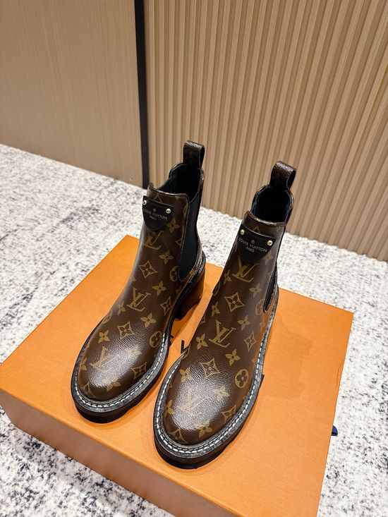 Louis Vuitton Classic Printed Ankle Boots Easy Slip-on Comfortable Elevated