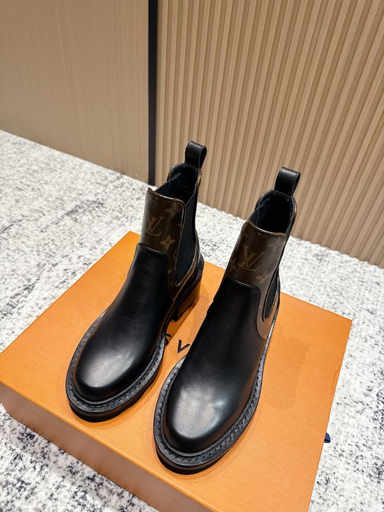 Louis Vuitton Classic Printed Ankle Boots Easy Slip-on Comfortable Elevated