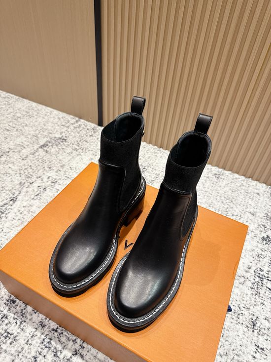 Louis Vuitton Classic Printed Ankle Boots Easy Slip-on Comfortable Elevated